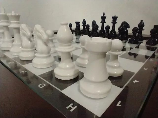 Mesa para jogar Xadrez e Damas  - Foto 3