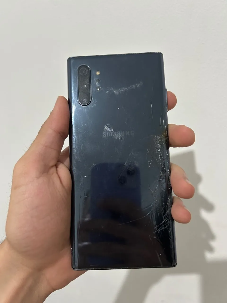 SAMSUNG NOTE 10 - TELA FRONTAL QUEBRADA (SÓ TROCAR A TELA OU PRA RETIRADA DE PEÇAS)