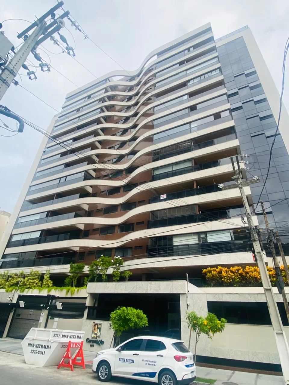 Apartamento com 04 suítes