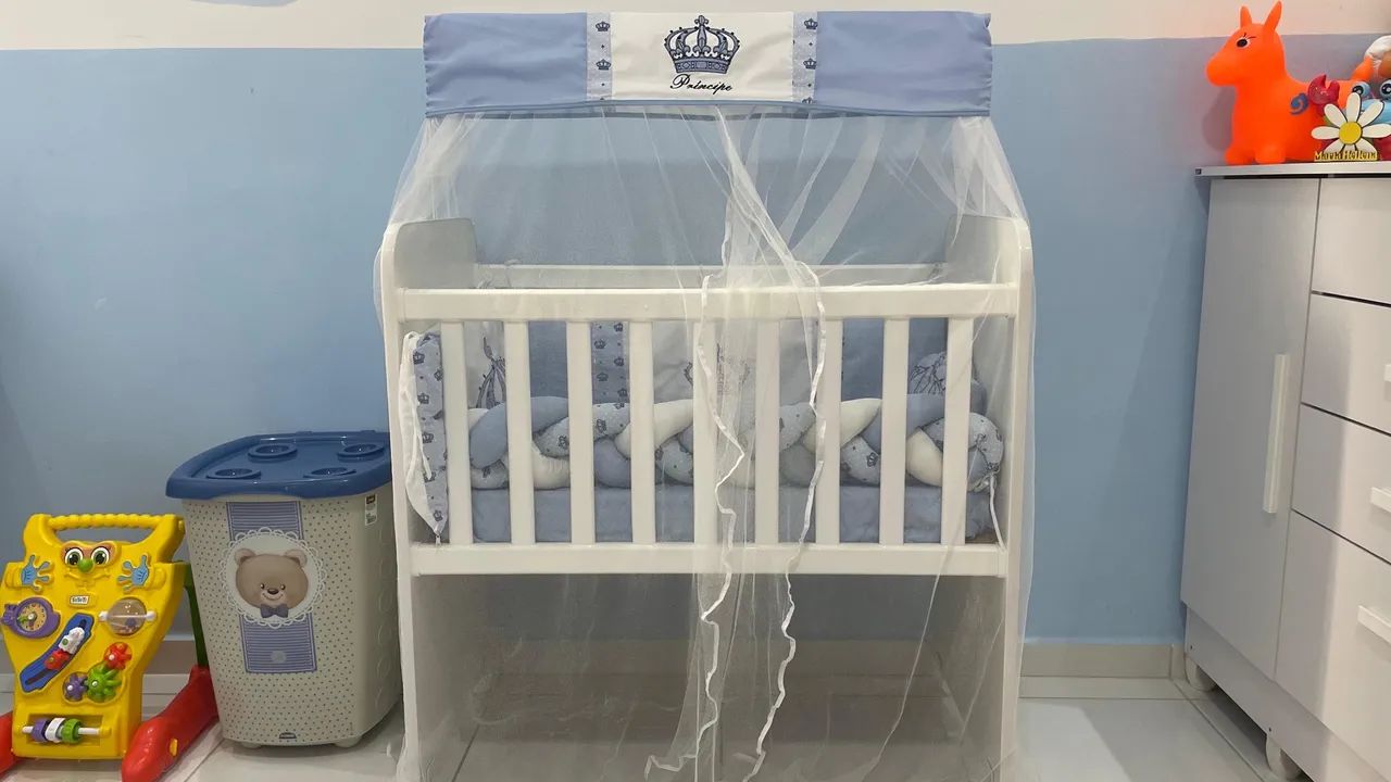 Mini Berço de Bebê com kit Mosquiteiro - Novo