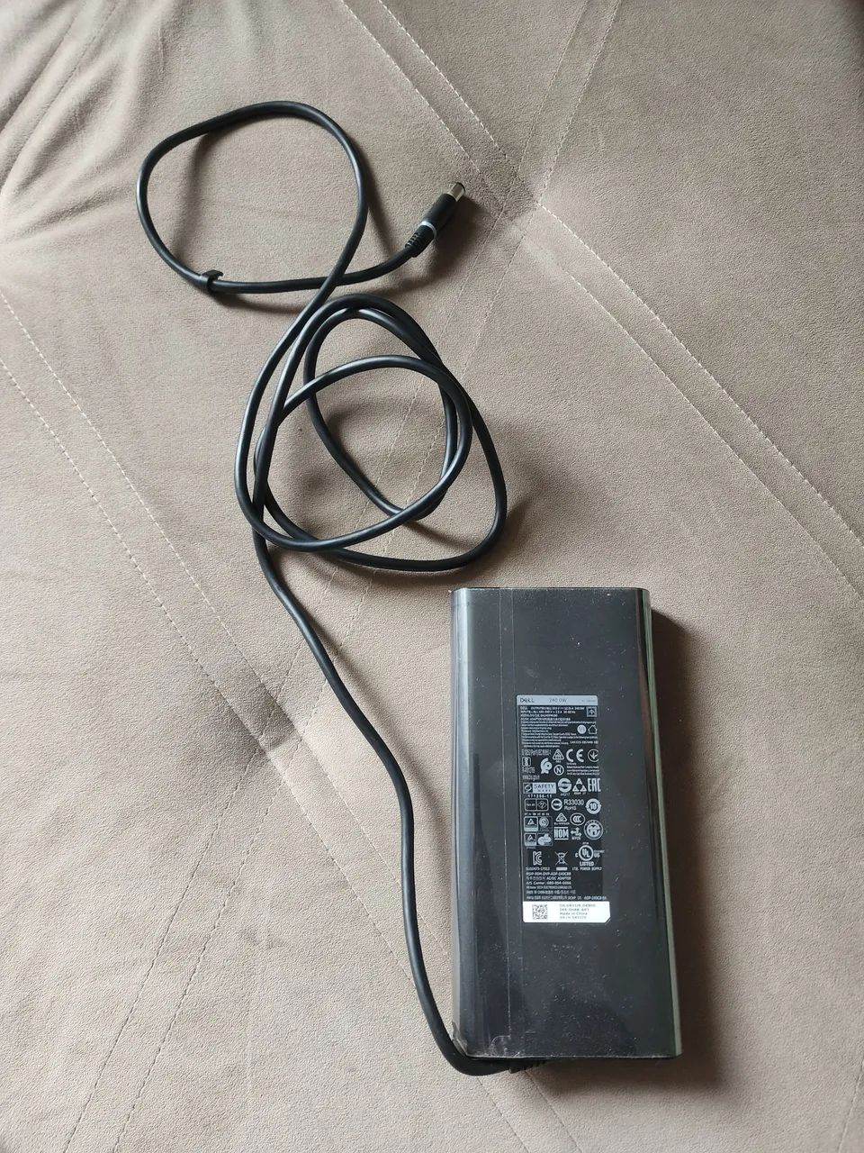 Fonte Notebook Dell 240 W - Modelo DA240PM180 (ORIGINAL)
