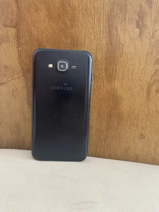 Samsung J7 