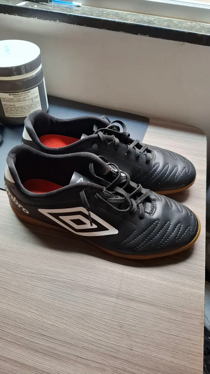 Chuteira Futsal Umbro - Conforto e Performance