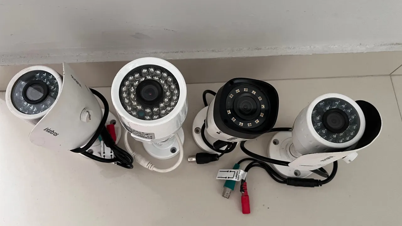 Kit CFTV 4 Câmeras - Monitoramento Completo