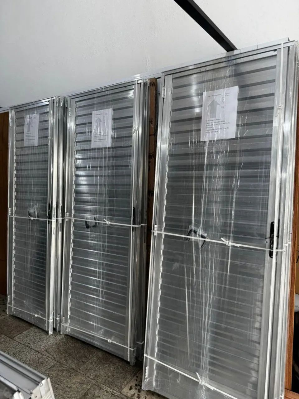 Portas de alumínio veneziana 60cm, 70cm ou 80cm - Direto da Fábrica! - Foto 3