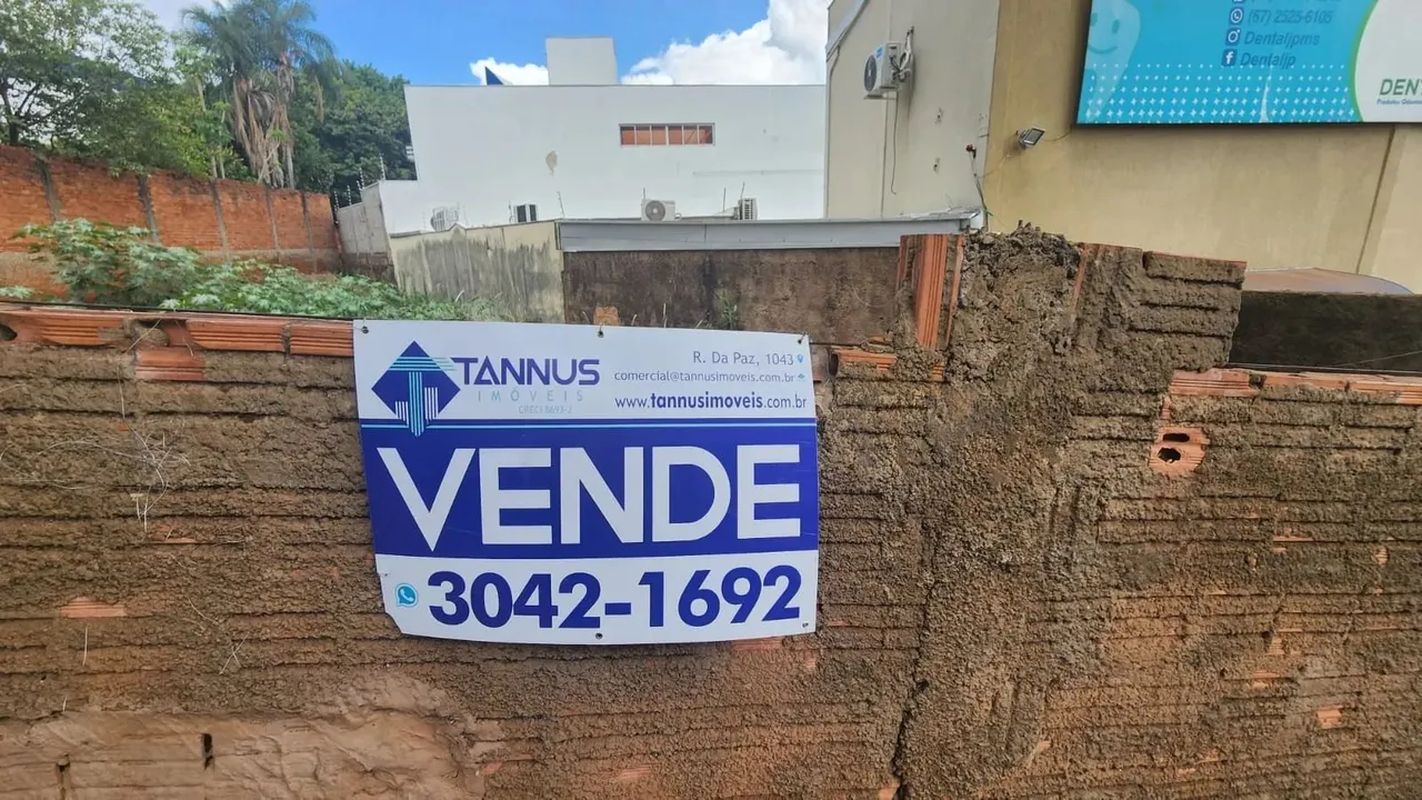 369,40 na R. Uberlândia quase esquina com Fernando Correa da Costa