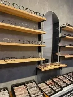 Vendo ótica completa com estoque