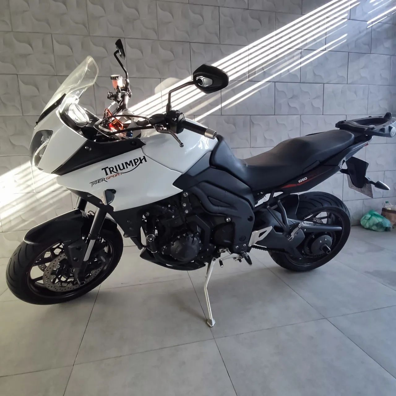 Tiger Sport 1050 baixo Km leilão e não consta no docs  - Foto 4