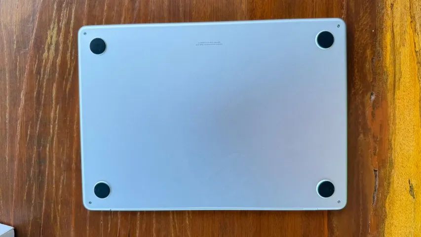 MacBook Air M3 13 16ram 256gb Silver (33 ciclos) - Estado de zero. - Foto 2