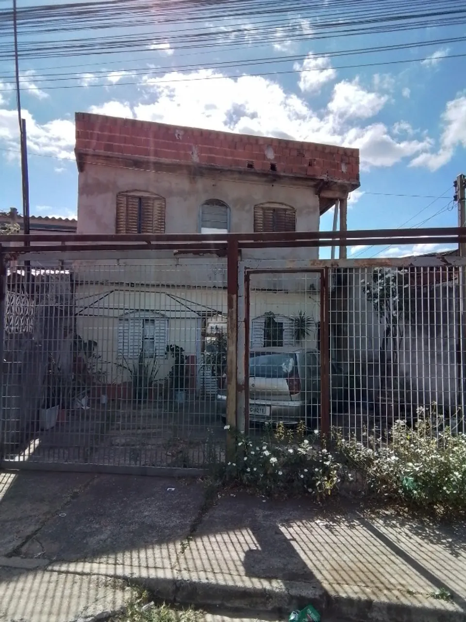 Imperdível! Sobrado Inacabado Escriturado na QR 313 - Samambaia Sul