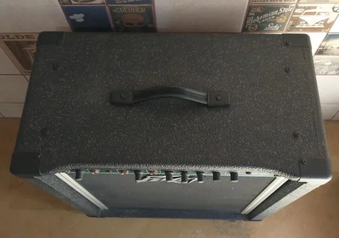 Amplificador Peavey KB 100 75W (EUA) - Foto 3