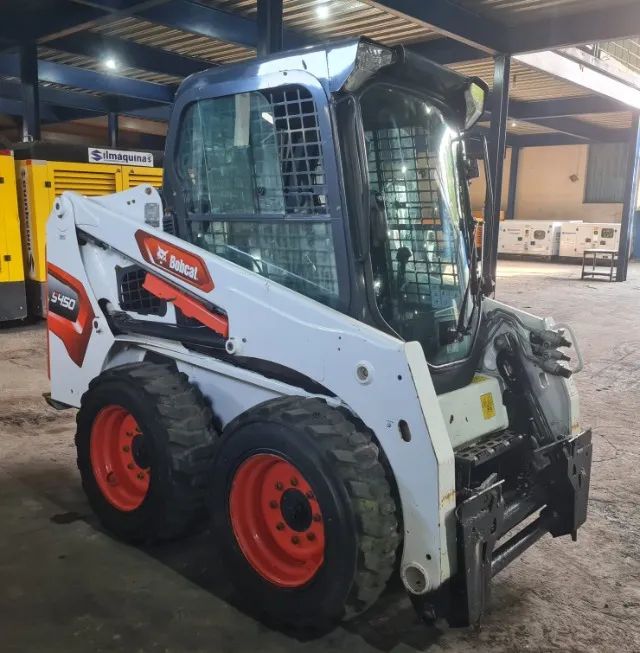 Minicarregadeira Bobcat S450 Ano 2024 Com 1823.8hs C Ar Cond - Foto 4