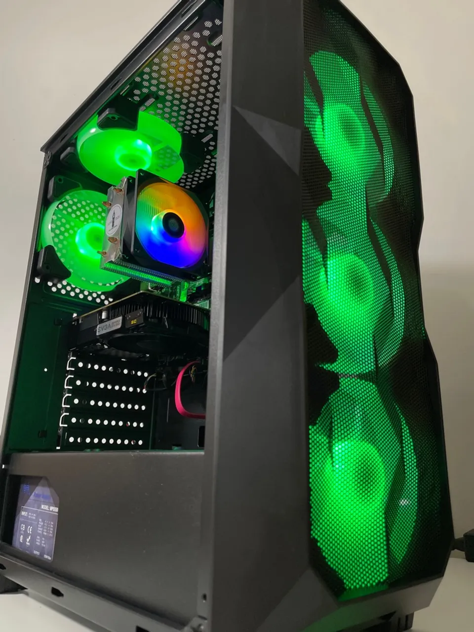 Gabinete Gamer Ryzen 5 3500X