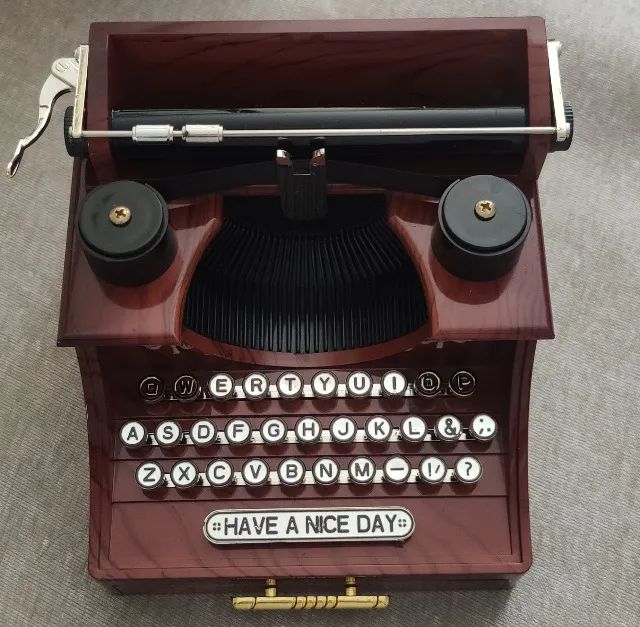 Máquina de escrever "Caixinha de Música". - Foto 3