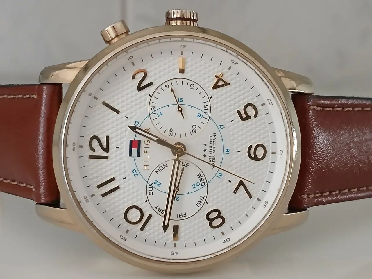 Relógio Tommy Hilfiger Original - Elegância e Estilo