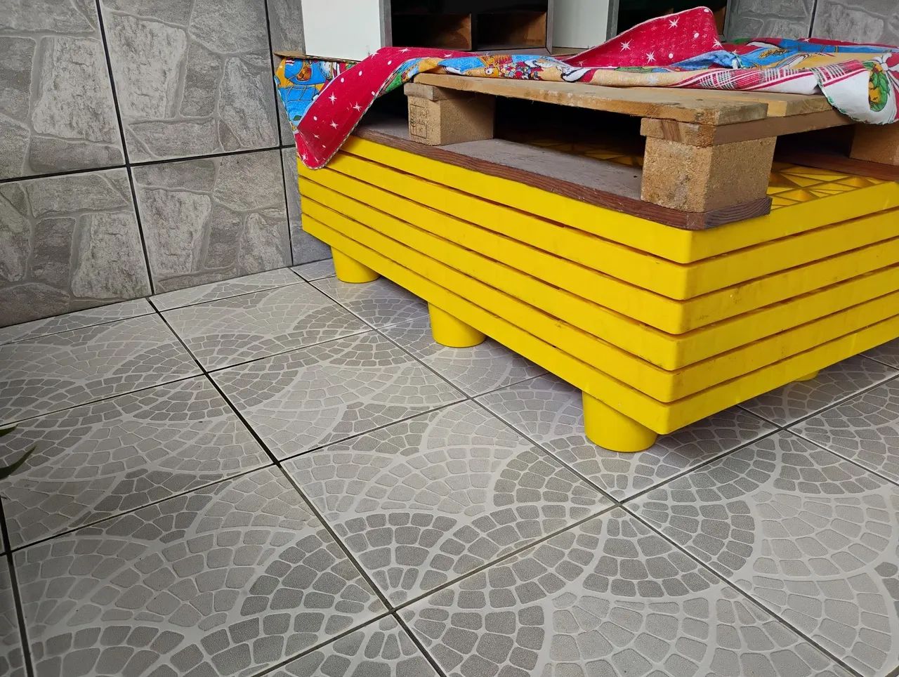 Palletis amarelo  - Foto 4
