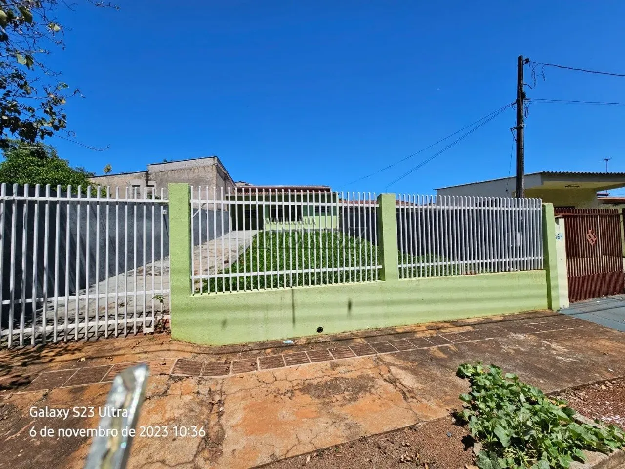 A Imobiliária Perez oferece a você uma ótima oportunidade de casa para venda em Londrina.