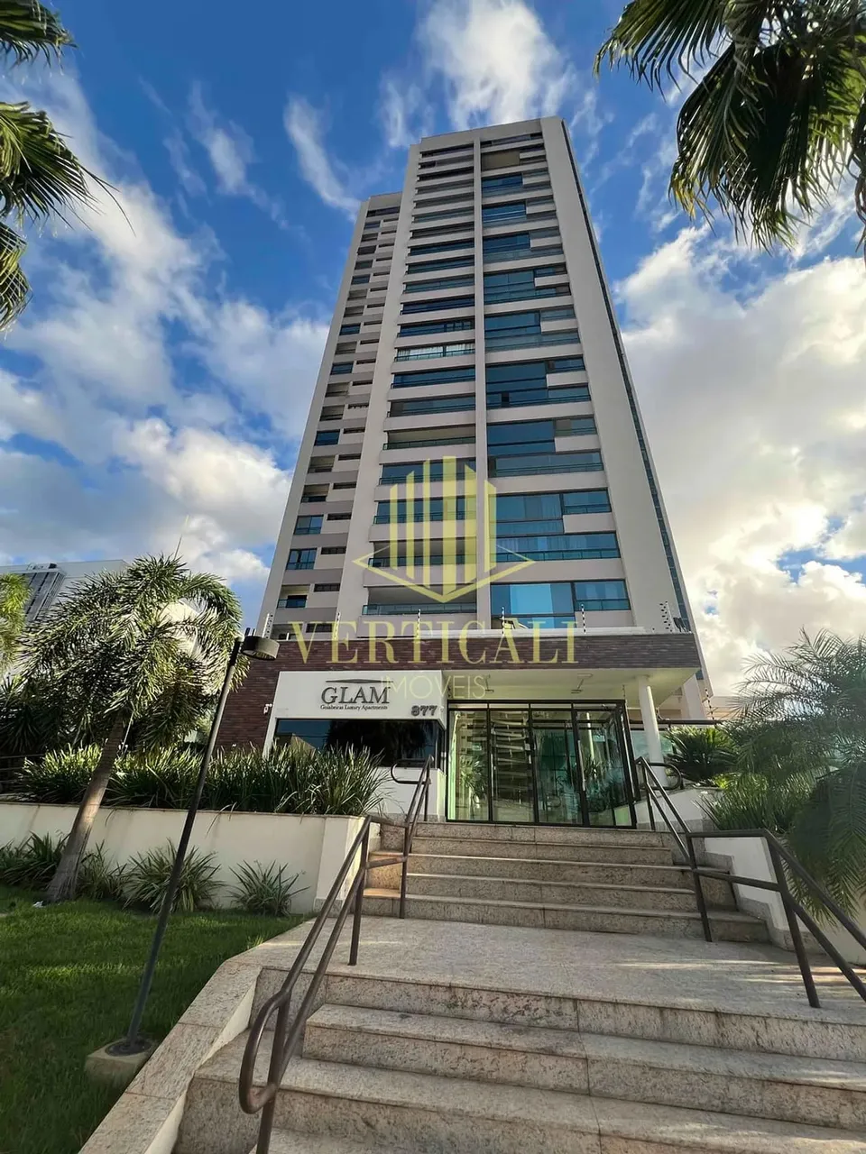 Edifício Glam /Lindo apartamento duplex com quatro suítes, sol da manha, para Locação, 300