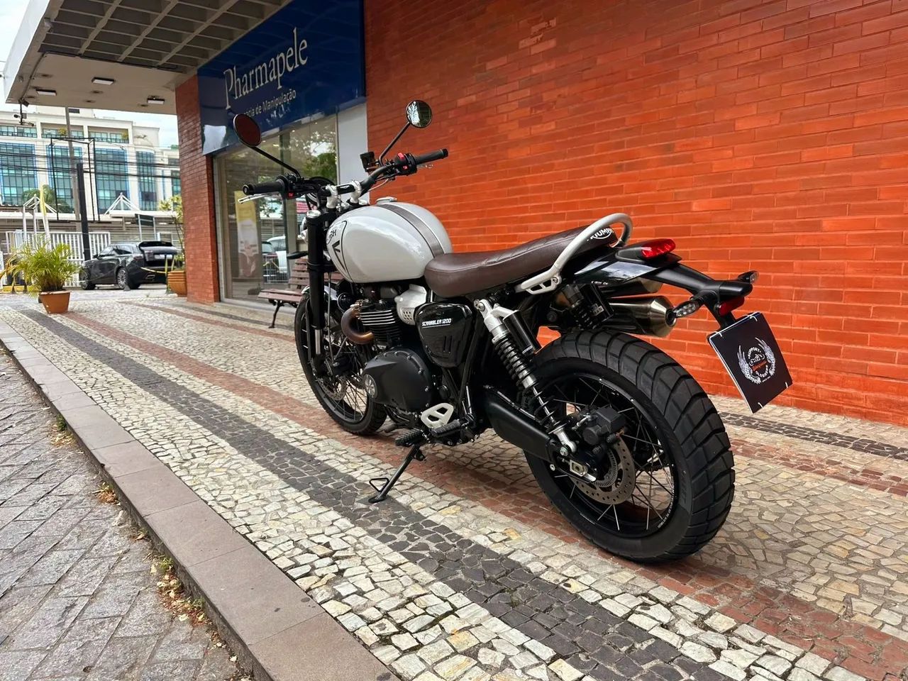 Triumph Scrambler 1200 XC 2025 com 1300 km - Impecável - Foto 9