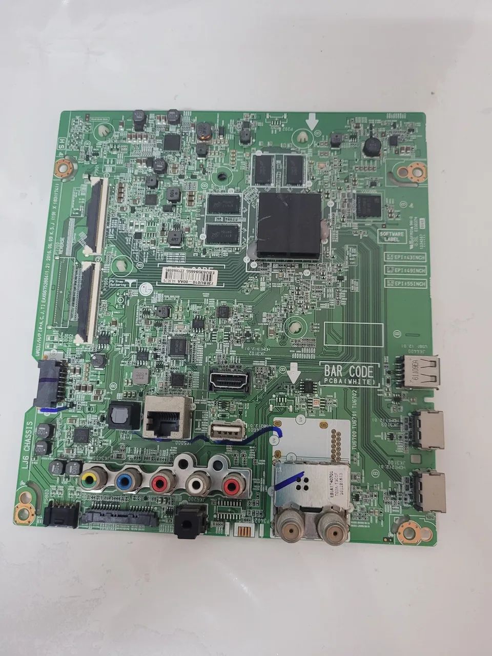 Placa principal 49uh6500 LG usada
