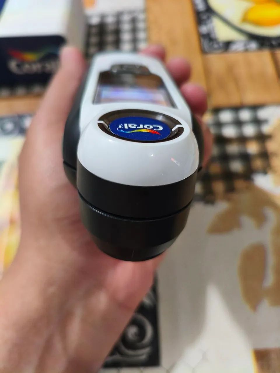 DETECTOR DE CORES CORAL COM LEQUE PANTONE PINTURA IDENTIFICA QUALQUER COR PARA PINTORES  - Foto 5