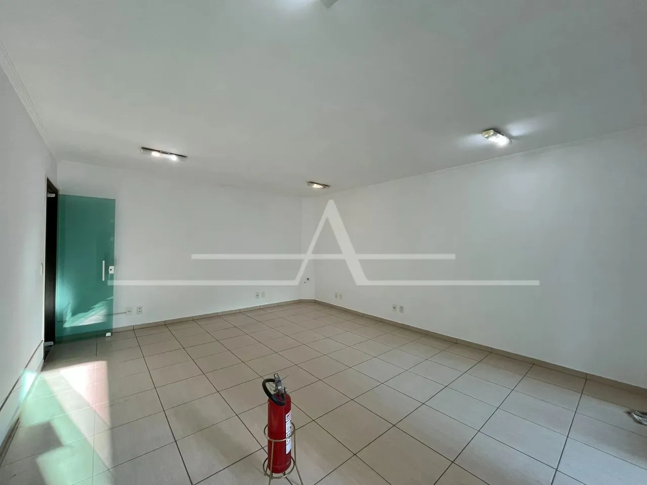 SALA COMERCIAL em BRAGANÇA PAULISTA - SP, JARDIM DO LAGO