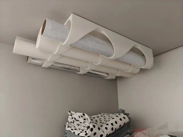 Suporte para rolos de plastico filme - papel manteiga - papel aluminio - suporte para arma - Foto 3