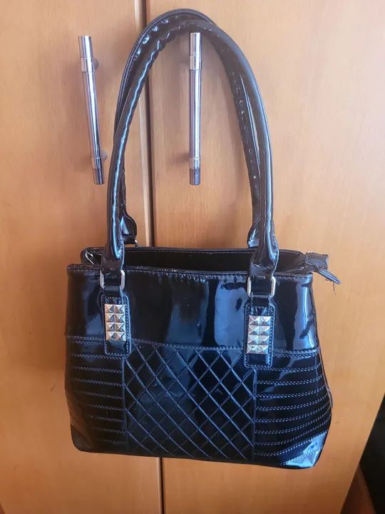 Bolsa feminina de mão preta