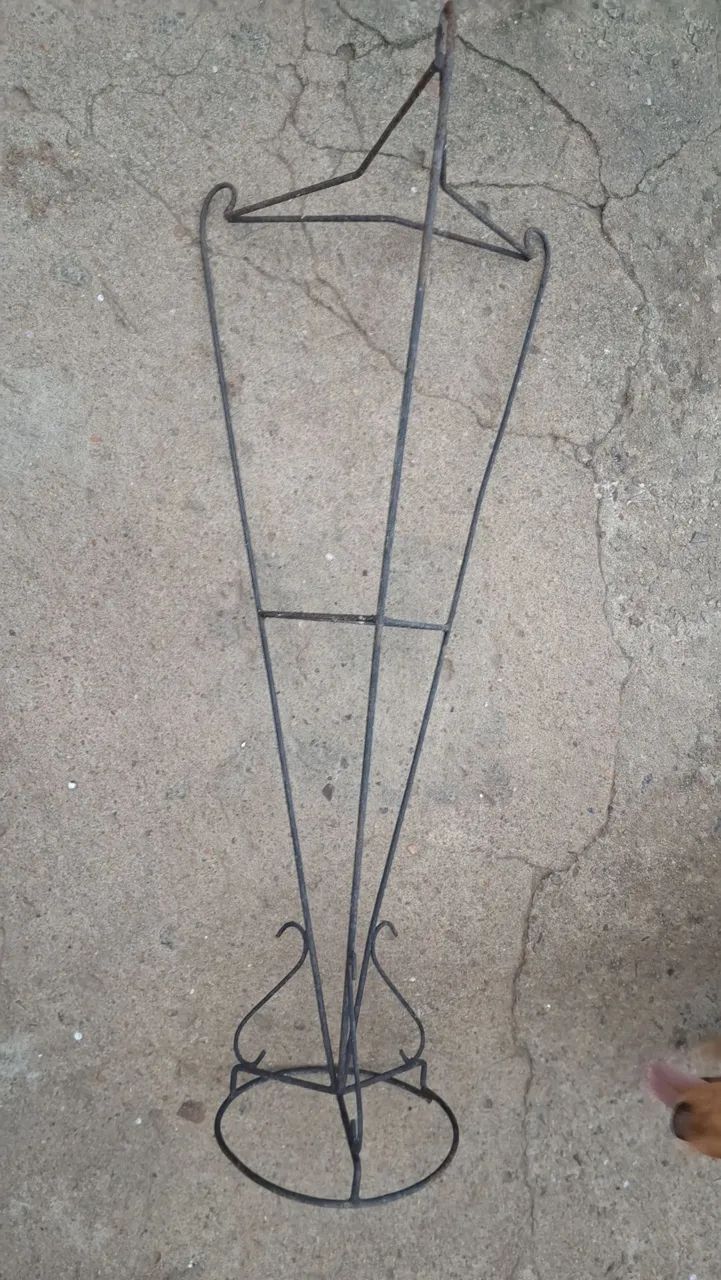 Suporte para Vaso de Planta em Ferro - Foto 2