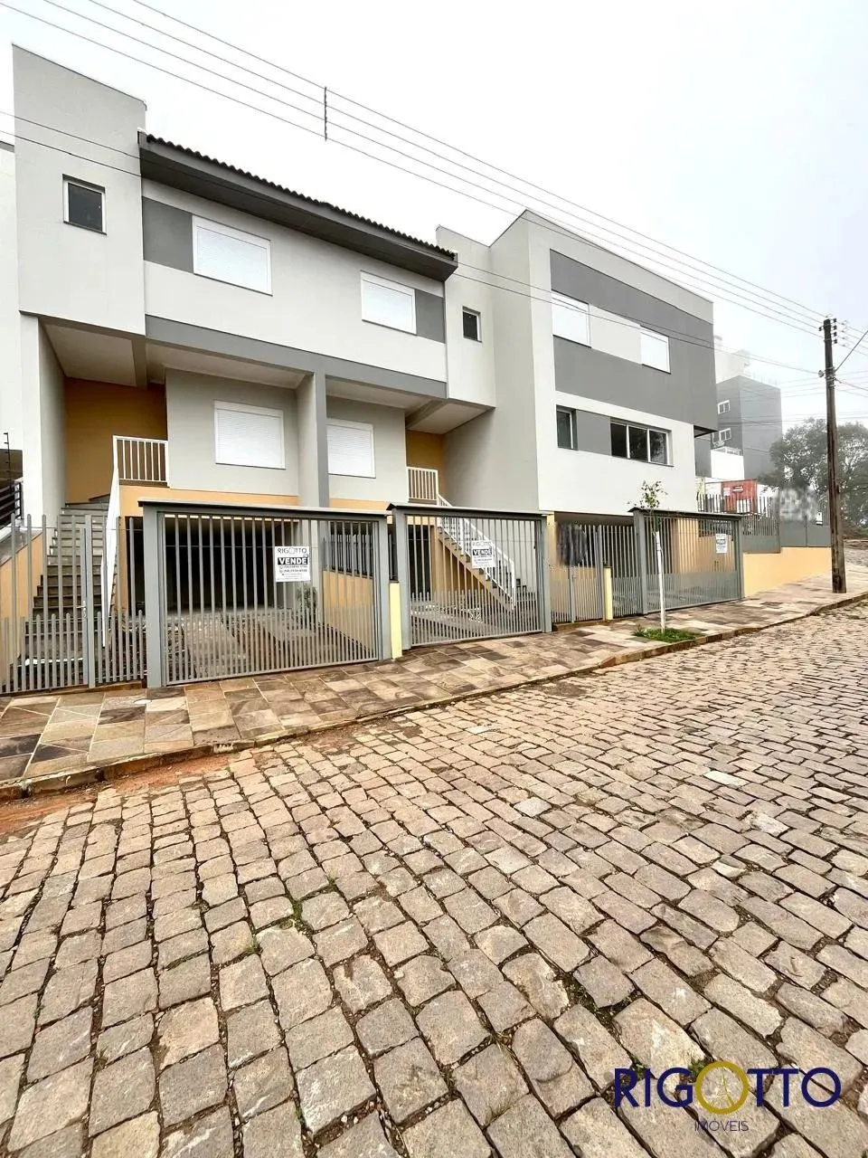 Sobrado 3 Dormitório(s) Bairro Colina Sorriso