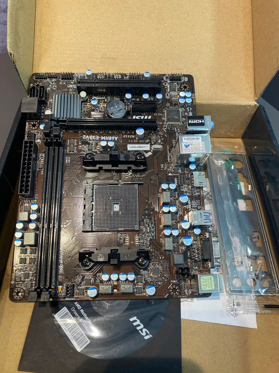 Placa Msi A68hm-e33 V2 Fm2+ - Negro - Foto 5