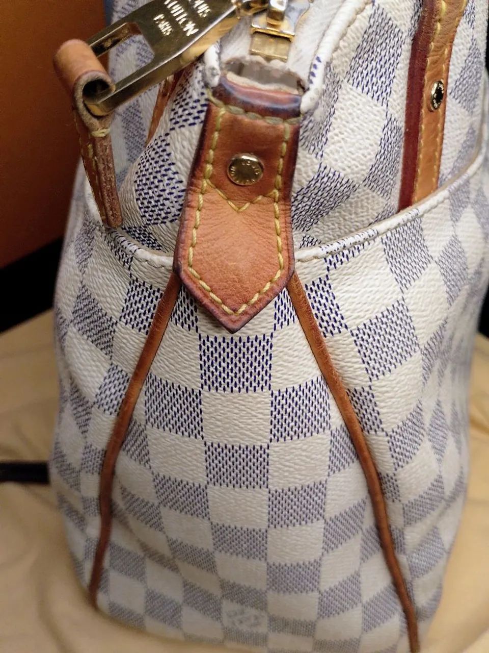 Bolsa Louis Vuitton Figheri PM - Damier Azur Original - Foto 4