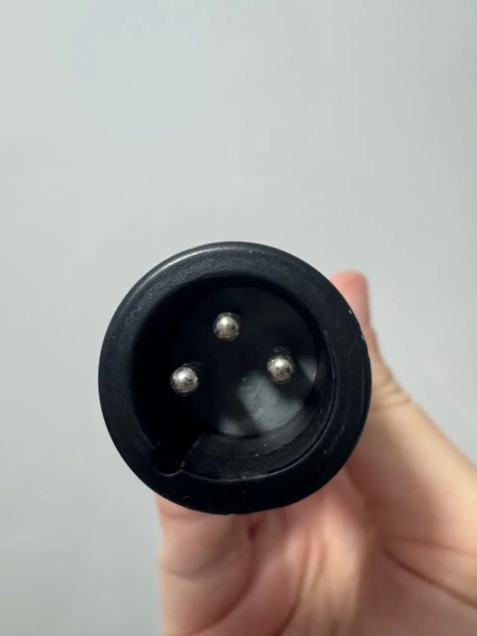 Microfone com Fio Shure SV100 perfeito para Karaokê e Apresentações  - Foto 4