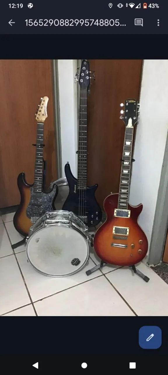Aulas de teclado, violão