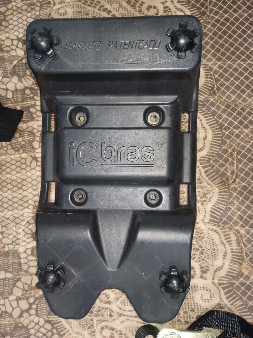 Suporte universal pra baú 