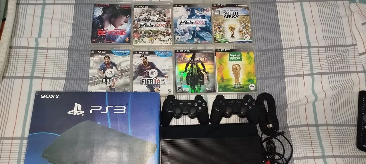 PS3 500GB com 2 controles e KIT com 8 Jogos - Foto 3