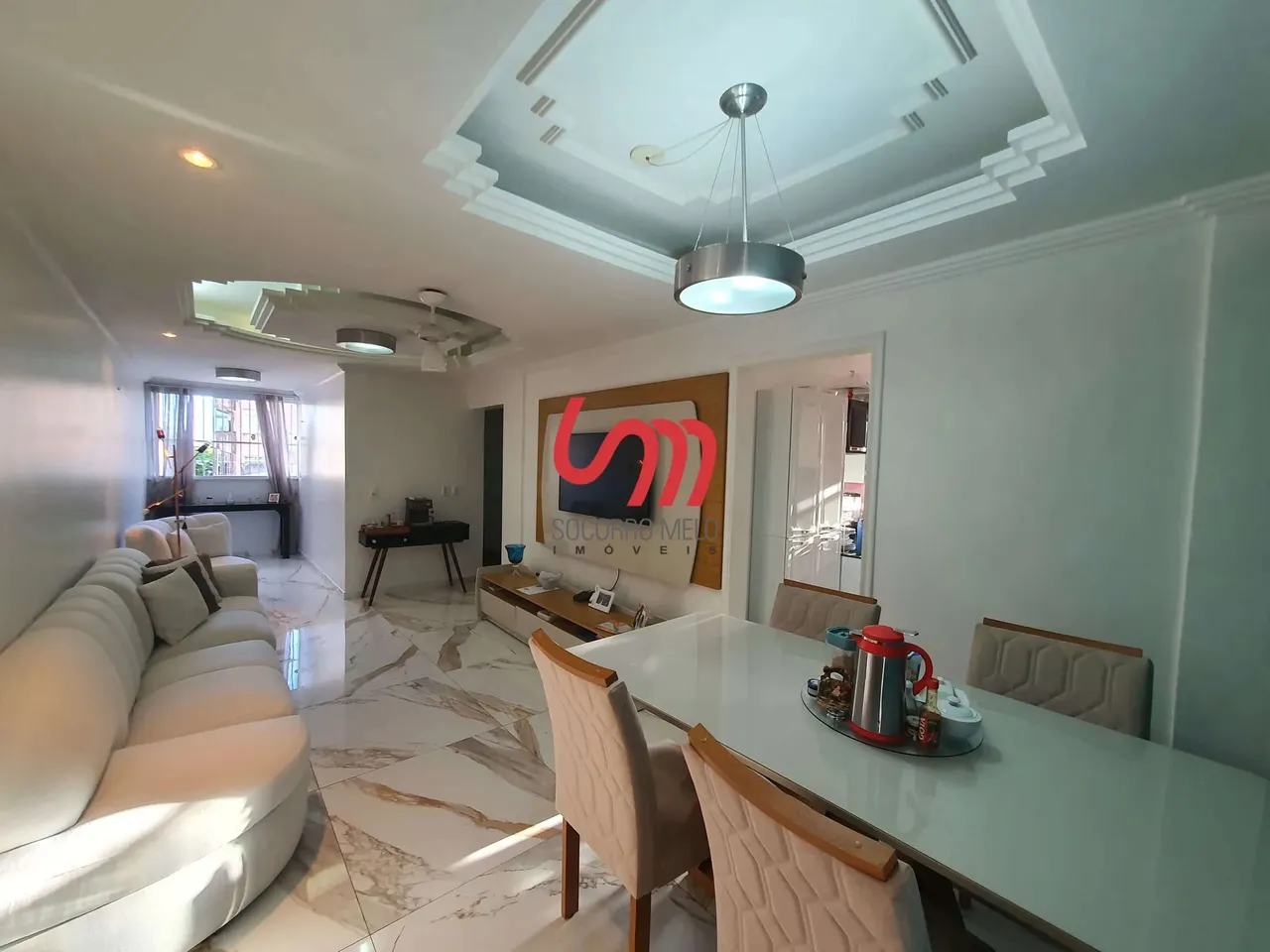 APARTAMENTO A VENDA NO DIONISIO TORRES.
