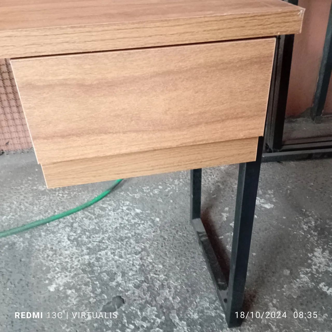 Escrivaninha Moderna com Gaveta - Foto 3