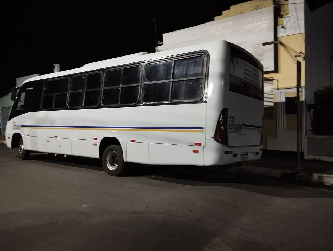 Micro ônibus conservado  - Foto 2