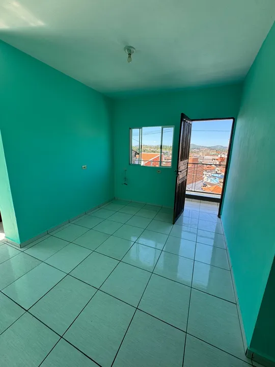 Alugo casa 4 cômodos com garagem para 2 carros Bairro Cidade Nova II - Várzea Paulista/SP