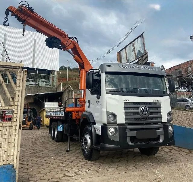 24-250 2011 com munck argos 35 ton - Foto 2