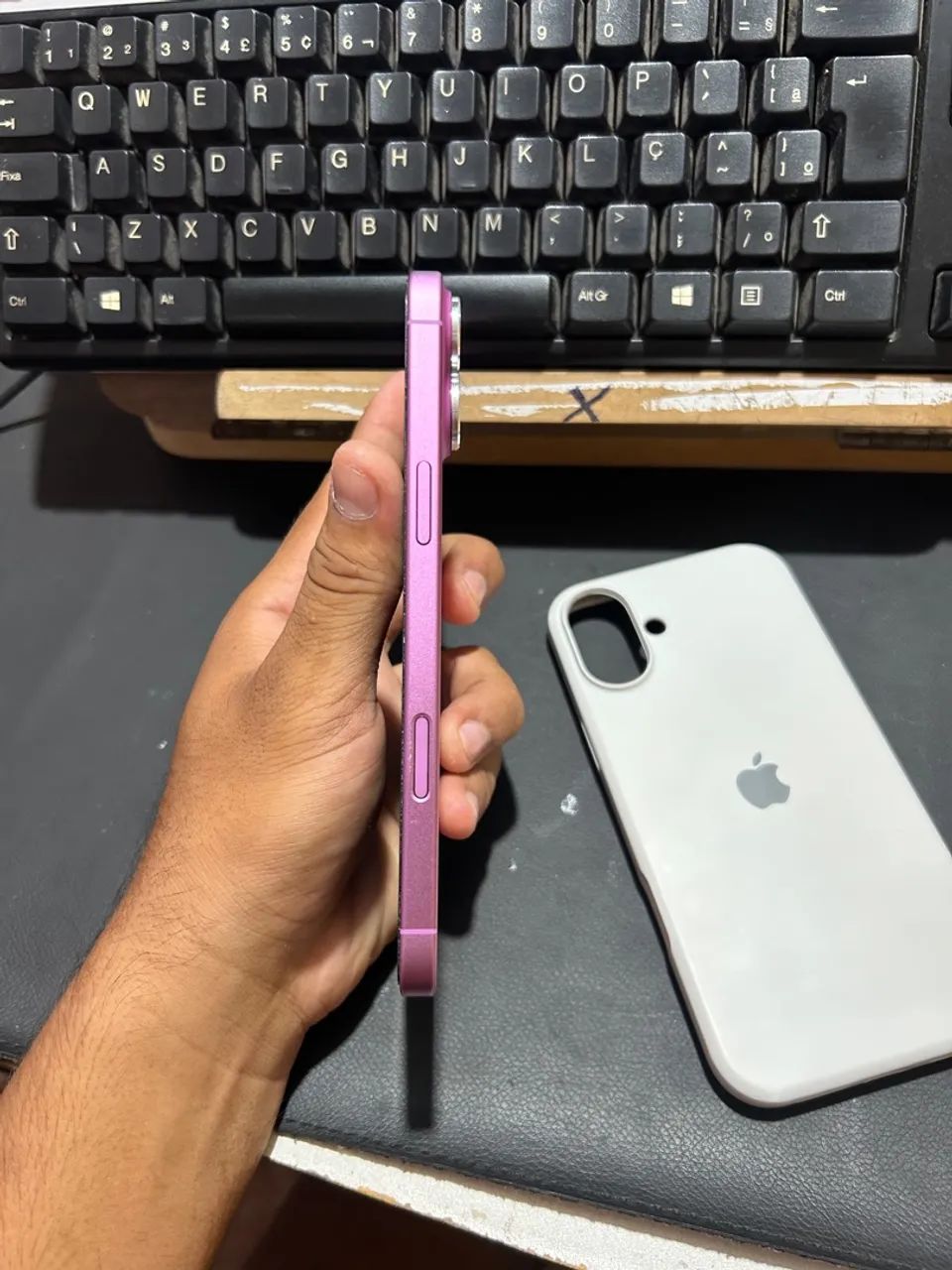 iPhone 16Plus  - Foto 3