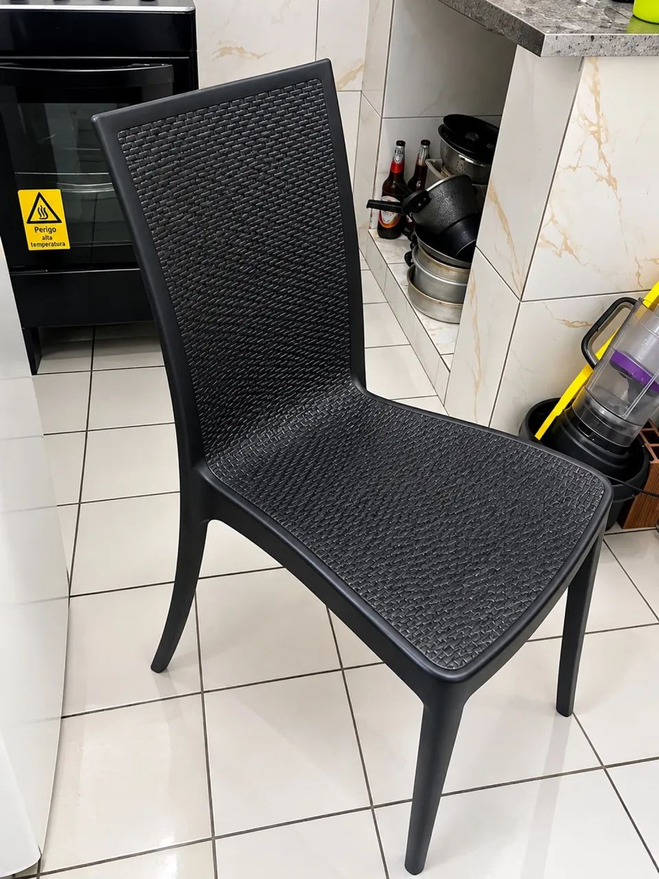 Cadeira tipo Rattan