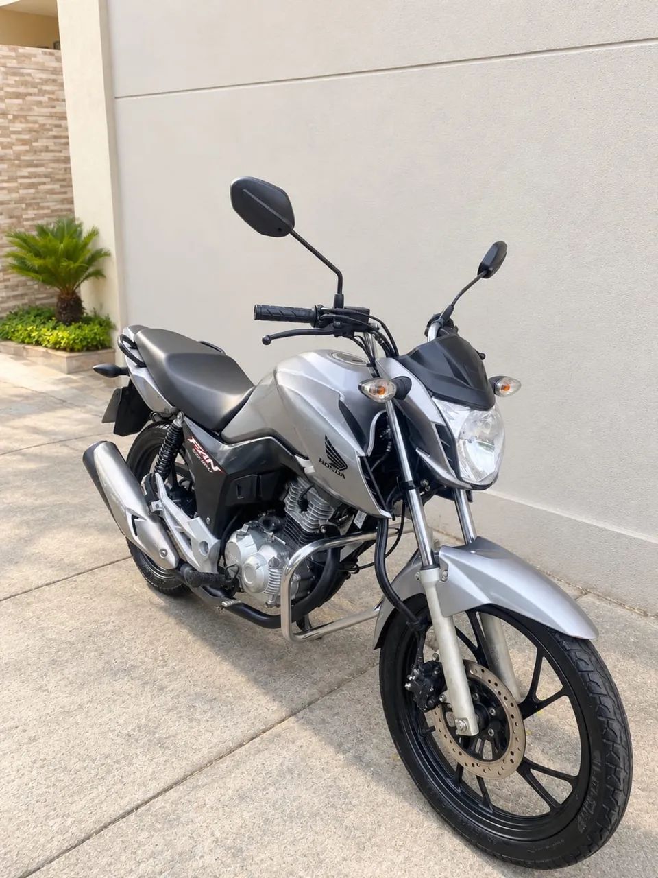 CG FAN 160 ZERADA COM CHAVE RESERVA