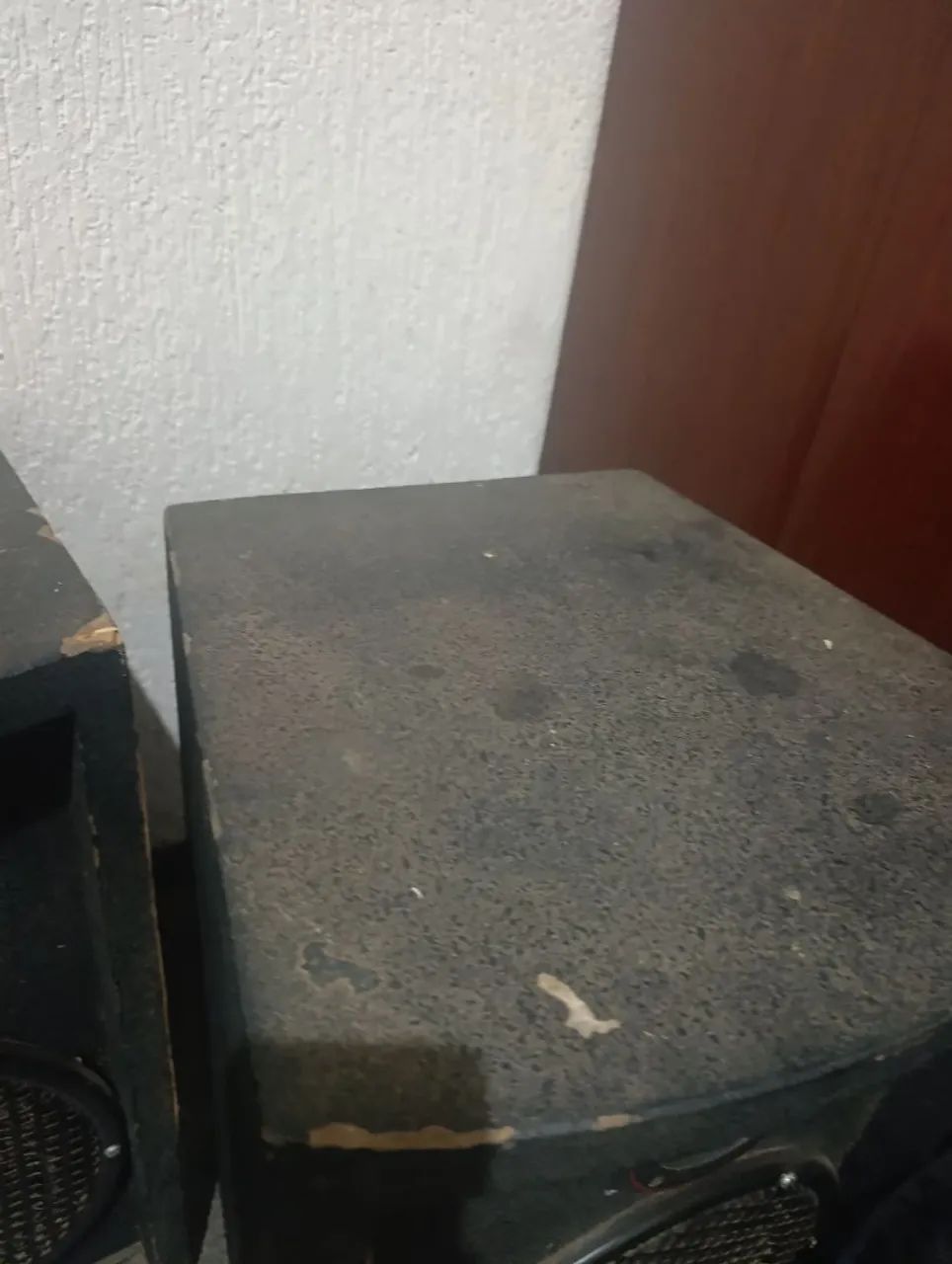 Par de Caixas Acústicas Passivas (Madeira/Carpete) - Foto 5