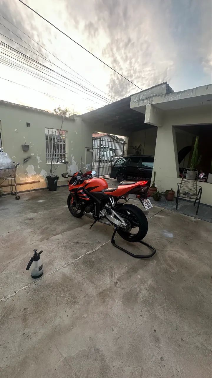 CBR 600 RR - Foto 4