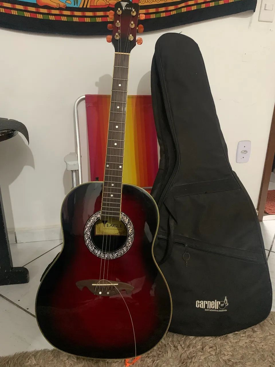 Violão eletroacústico Eagle 
