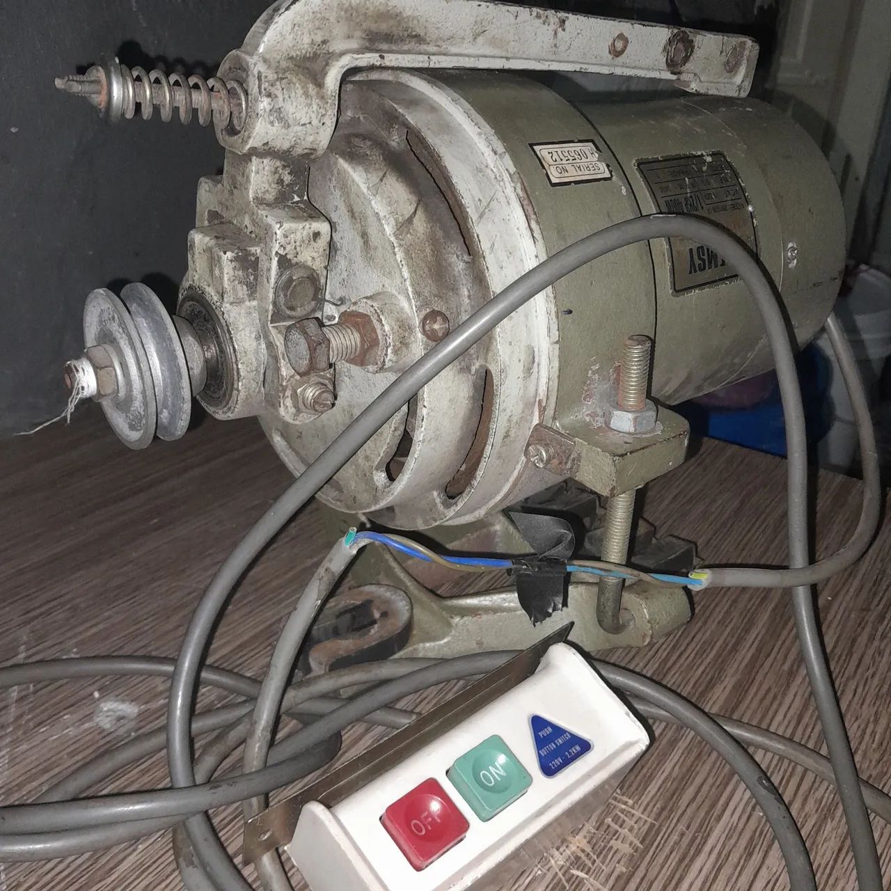 MOTOR DE ALTA ROTAÇÃO FUNCIONANDO PERFEITAMENTE NO BAIRRO JARDIM BRASIL VALOR 380 REAIS  - Foto 2