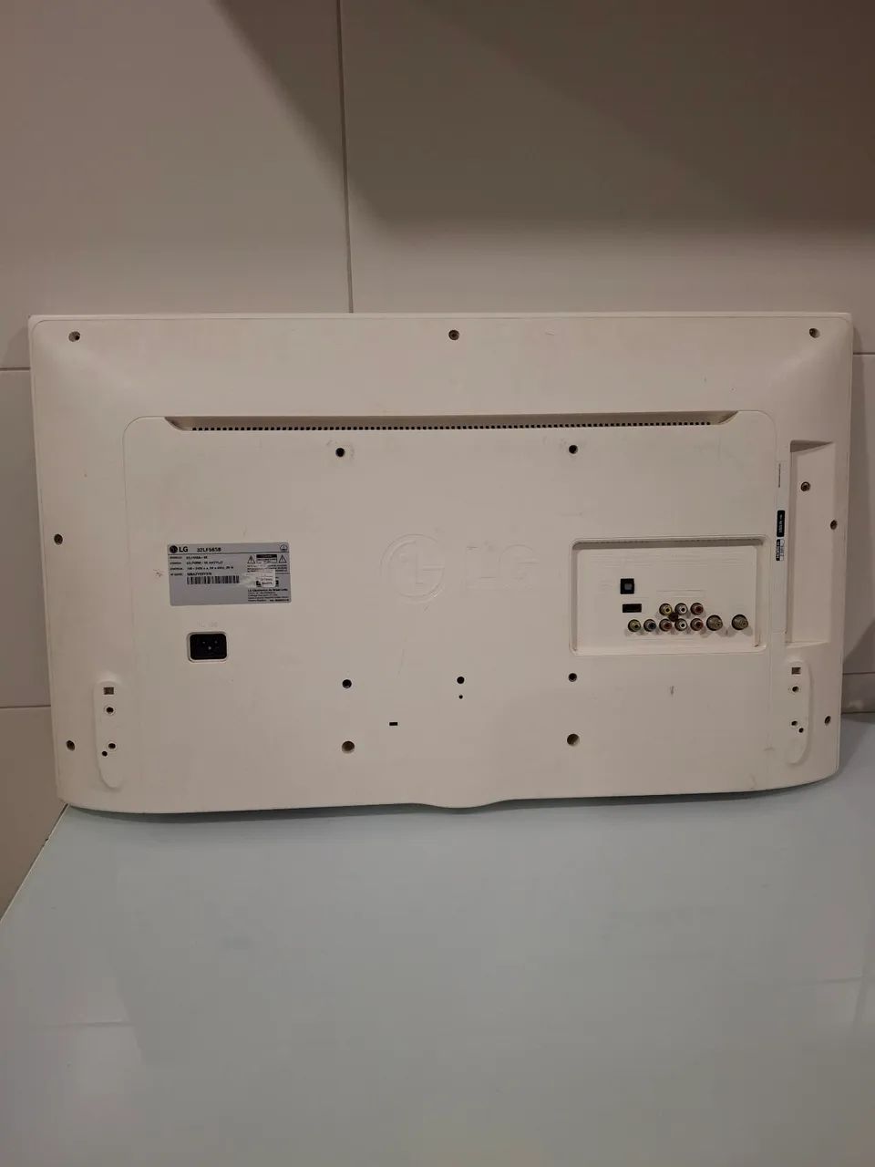 Televisão 32 polegadas LG, com defeito para retirada de peças ou levar para ver o concerto - Foto 2