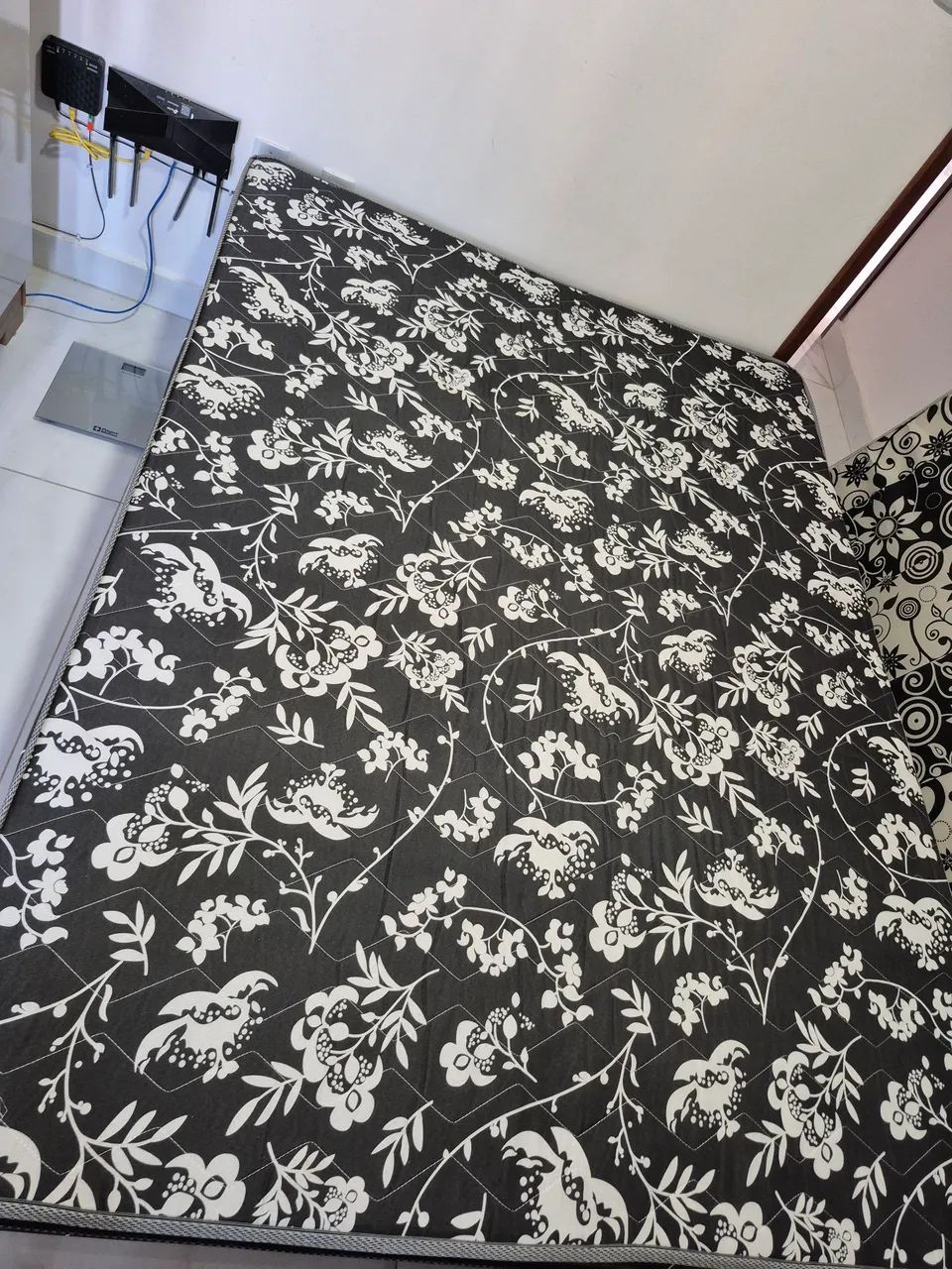 Cama casal nova, 150.